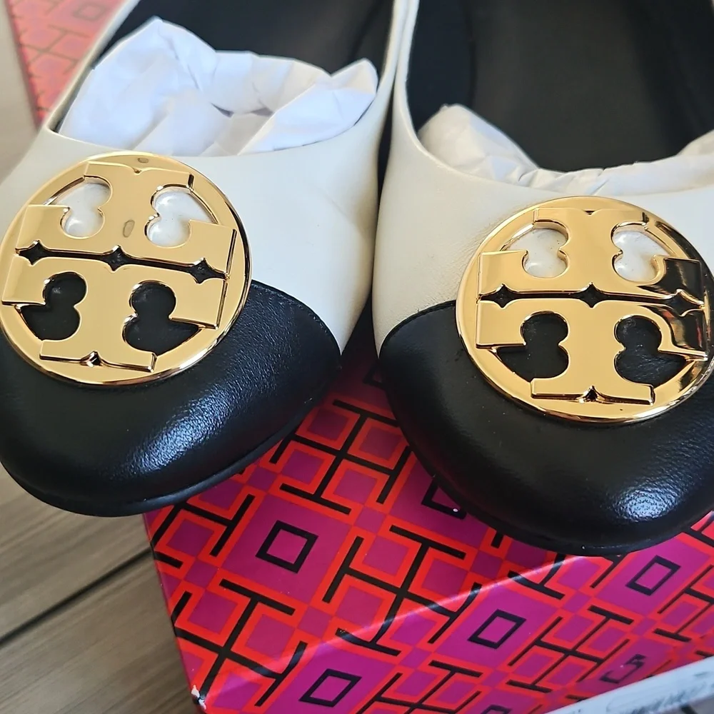 🎉HP🎉Tory Burch Chelsea cap toe ballet flat - Picture 2 of 6